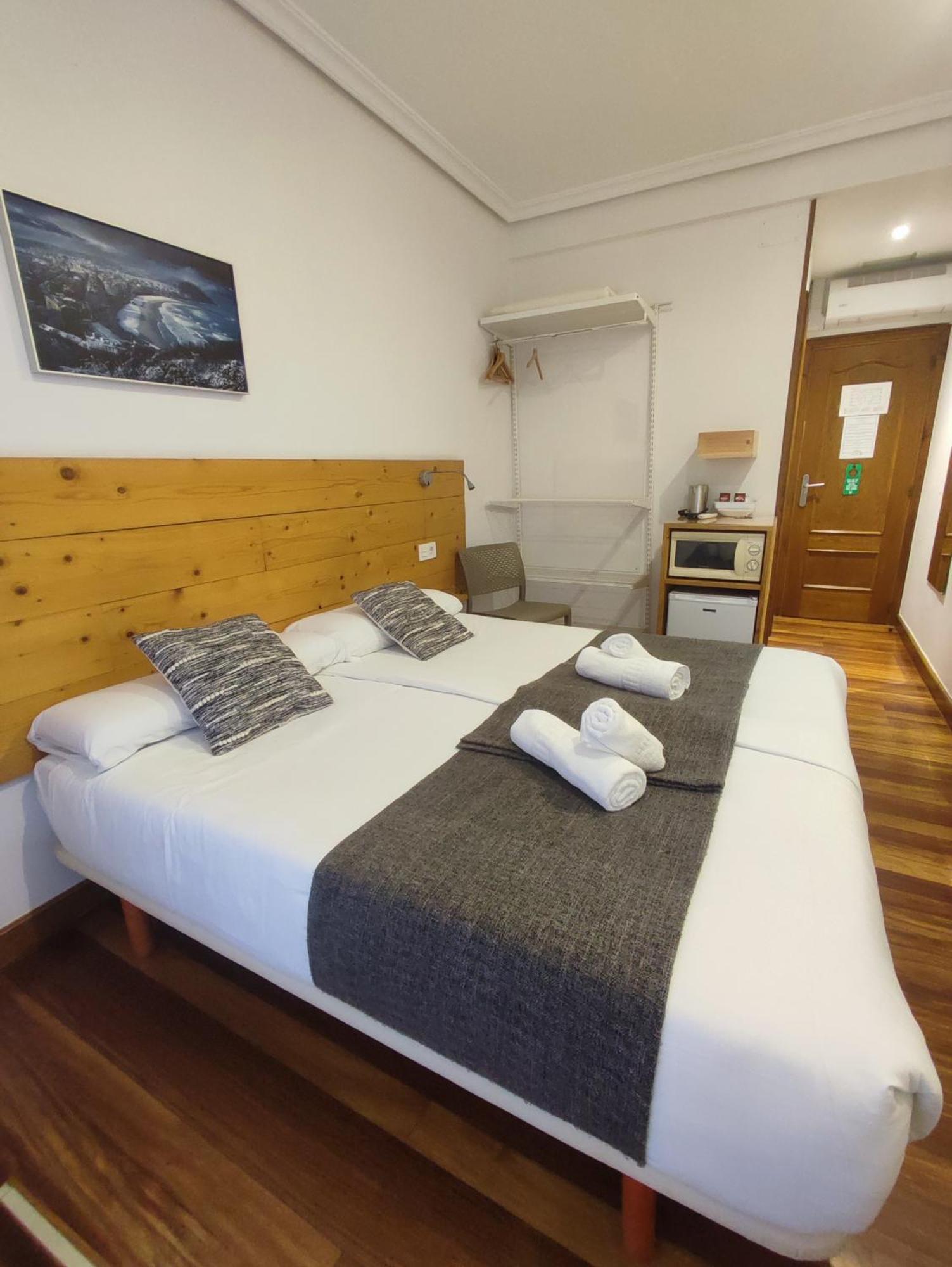 Pension Urkia San Sebastián Exterior foto
