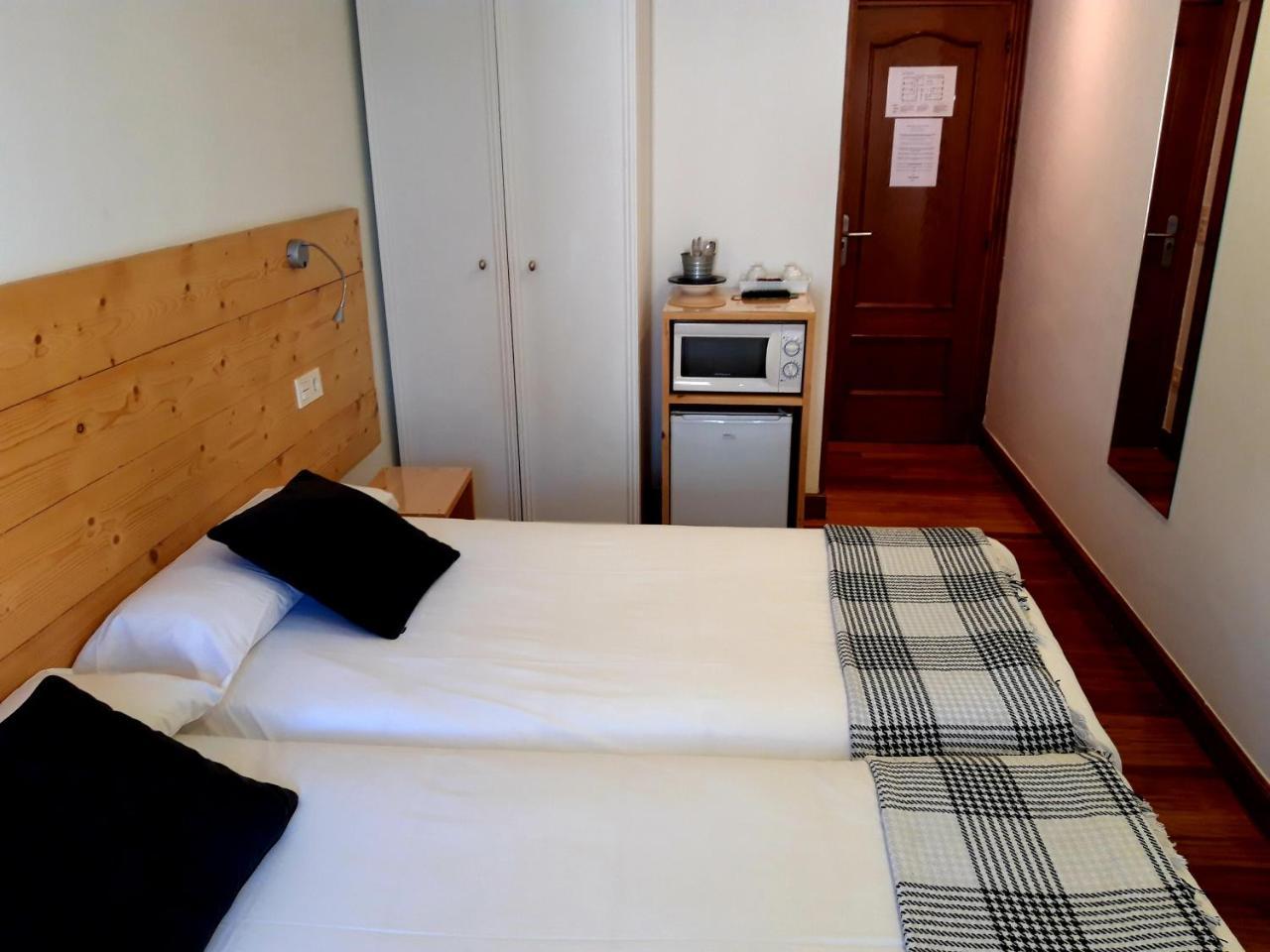 Pension Urkia San Sebastián Exterior foto